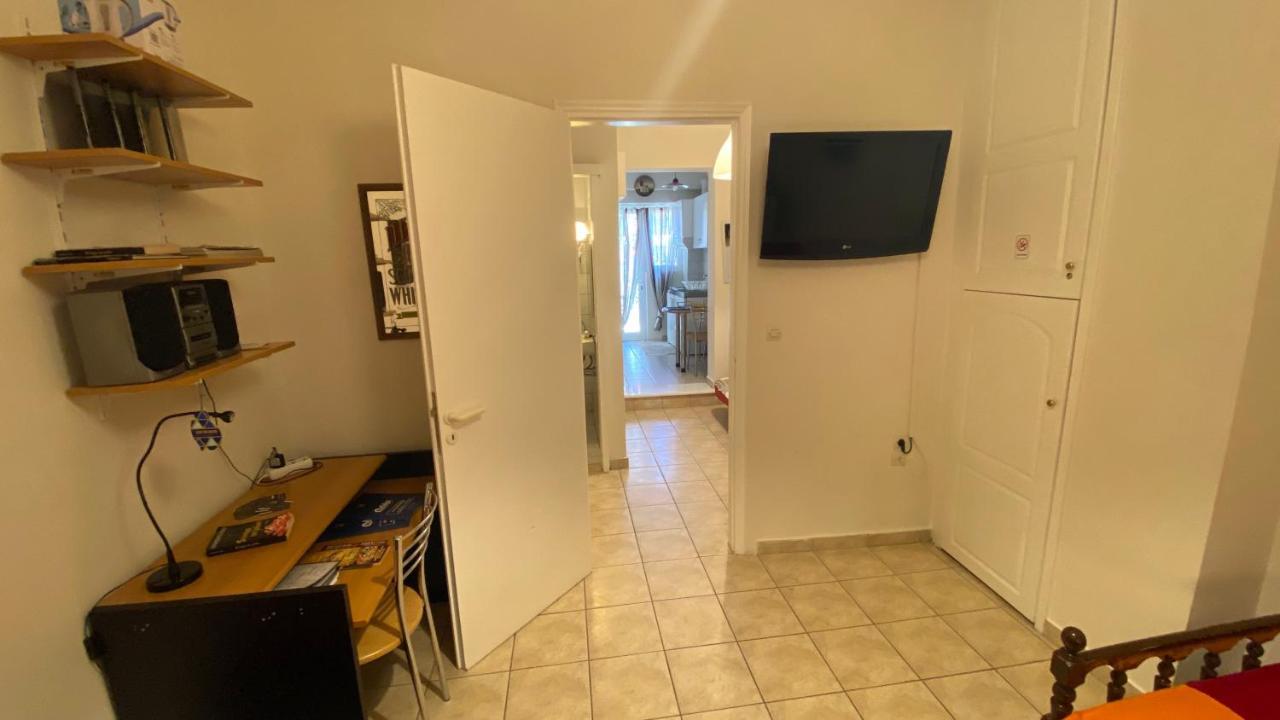 Patras Centre Apartment Ngoại thất bức ảnh