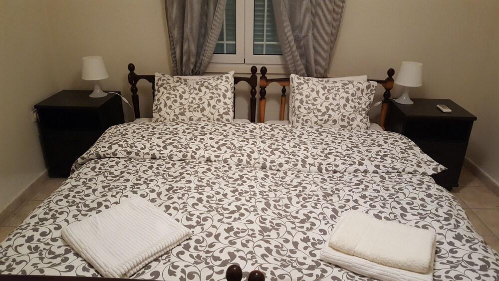 Patras Centre Apartment Ngoại thất bức ảnh